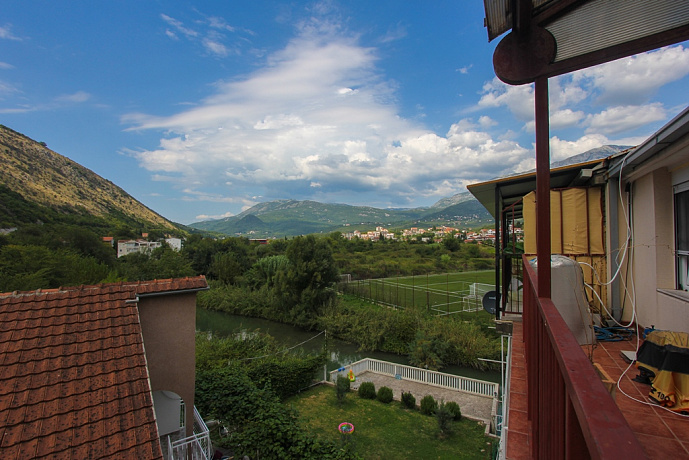 One bedroom apartment in Igalo with a view of the river and the mountains