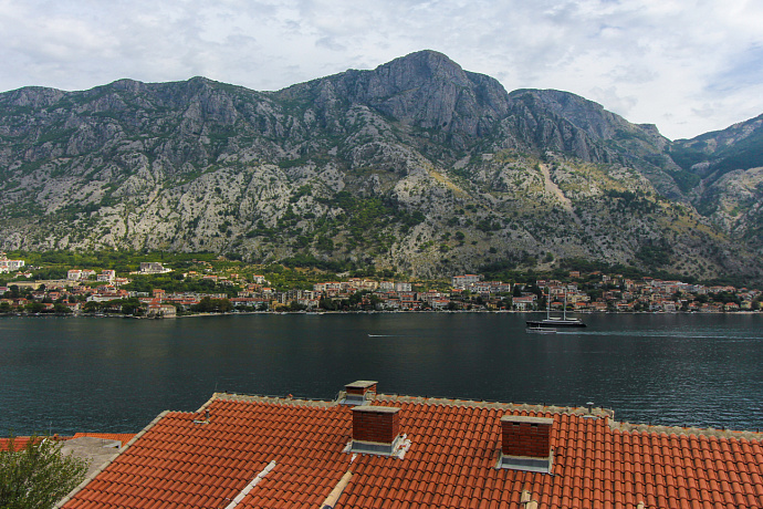 Apartments for sale in Kotor with panoramic sea views