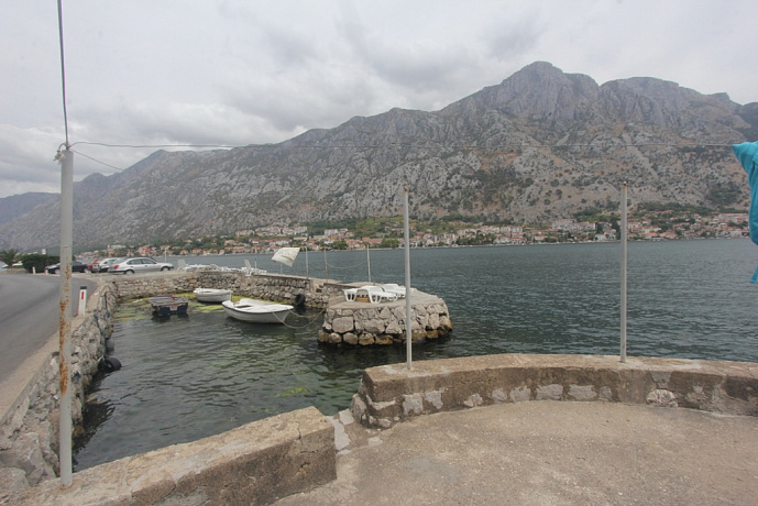 Frontline Four Bed House Near Central Kotor