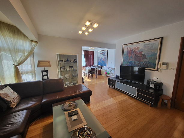 Two-bedroom apartment in an attractive location in Budva