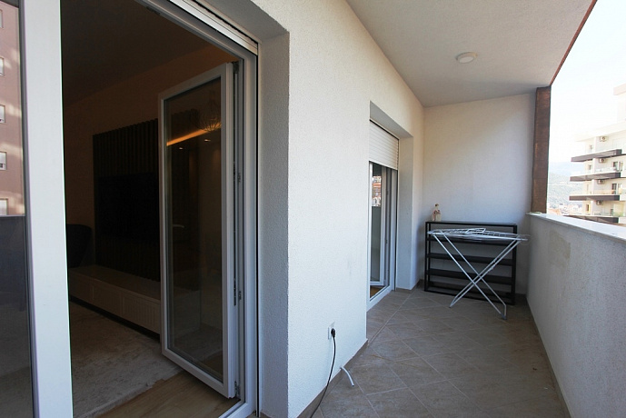 Three-bedroom apartment in a new complex in Budva