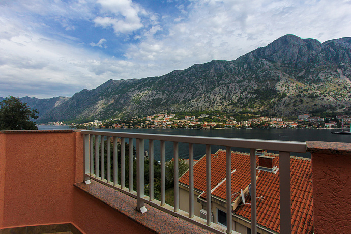 Apartments for sale in Kotor with panoramic sea views
